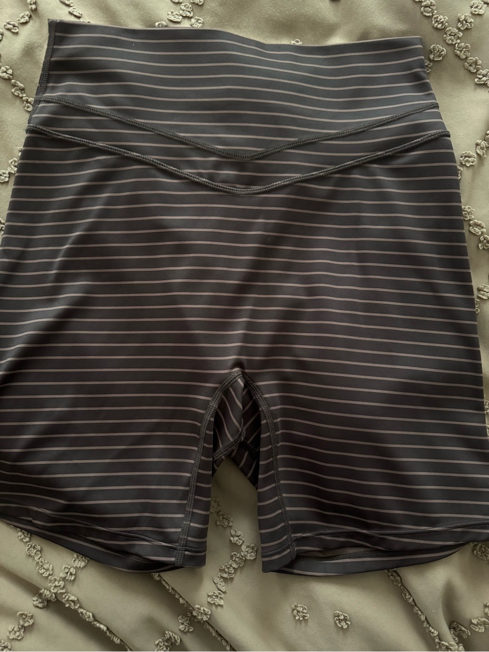 High-Waist Striped Active Bike Shorts - brown with light brown stripes